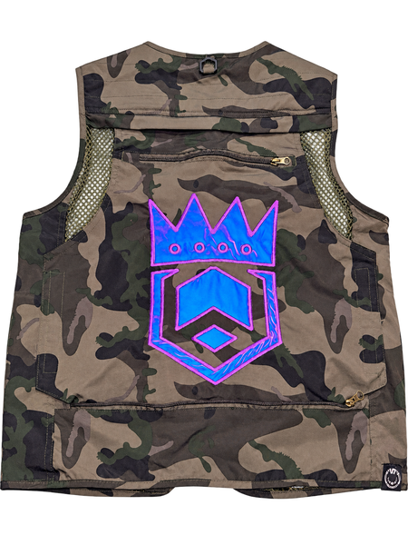 Supertask The First black camo reflective back embroidery under light